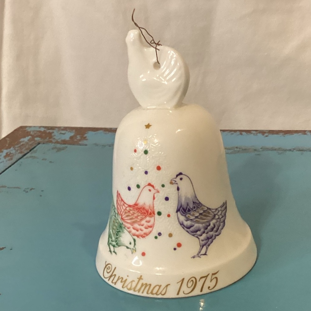 Noritake Christmas Bell 3 French Hens Vintage 1975